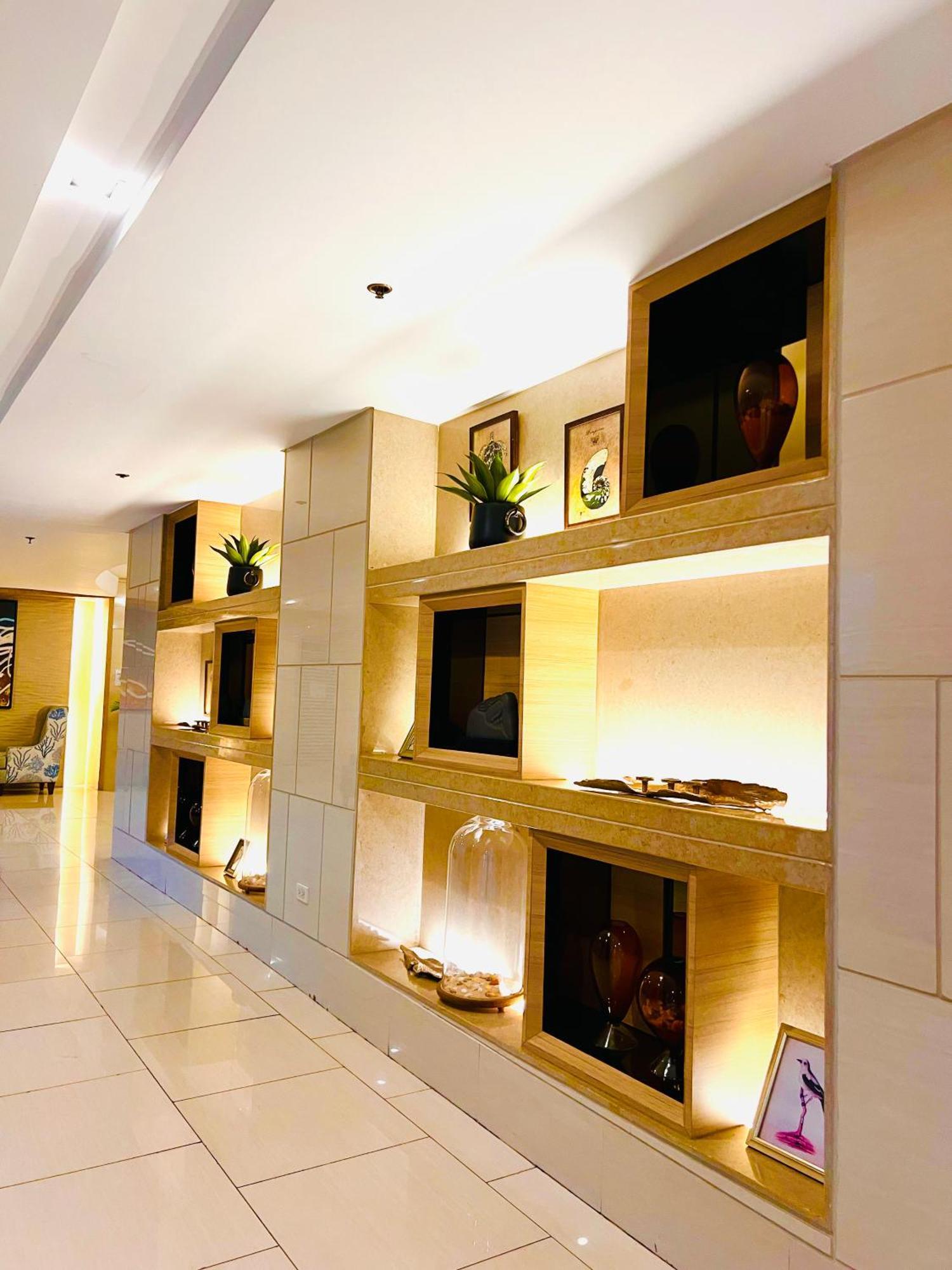 Aparthotel Shell Residences Moa - Paul *