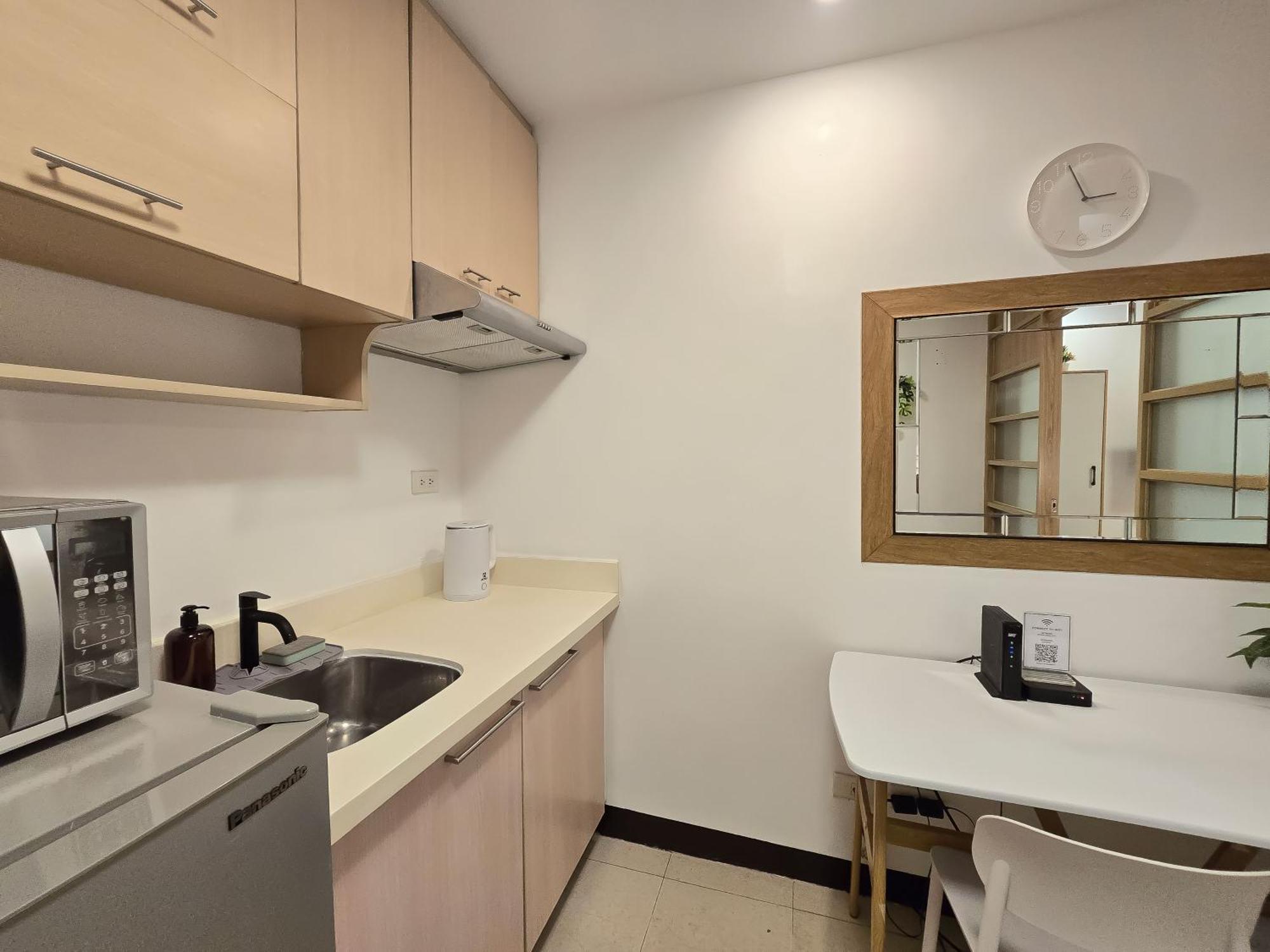 1br Condotel Ridgewood Towers Taguig #rw13 *
