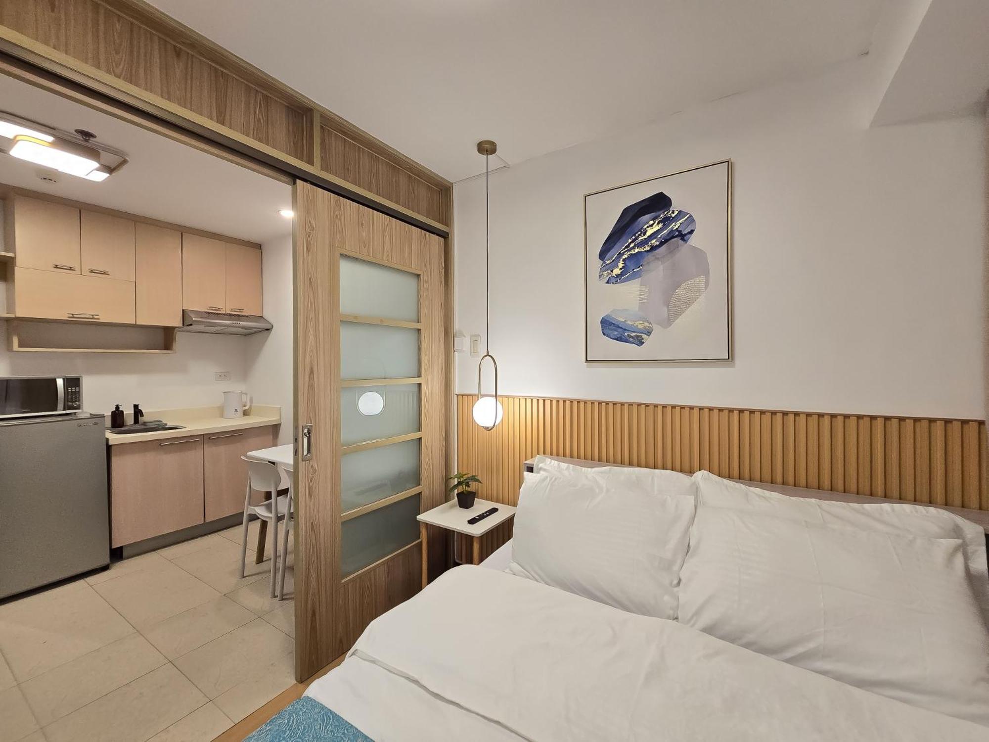 1br Condotel Ridgewood Towers Taguig #rw13 Apartment