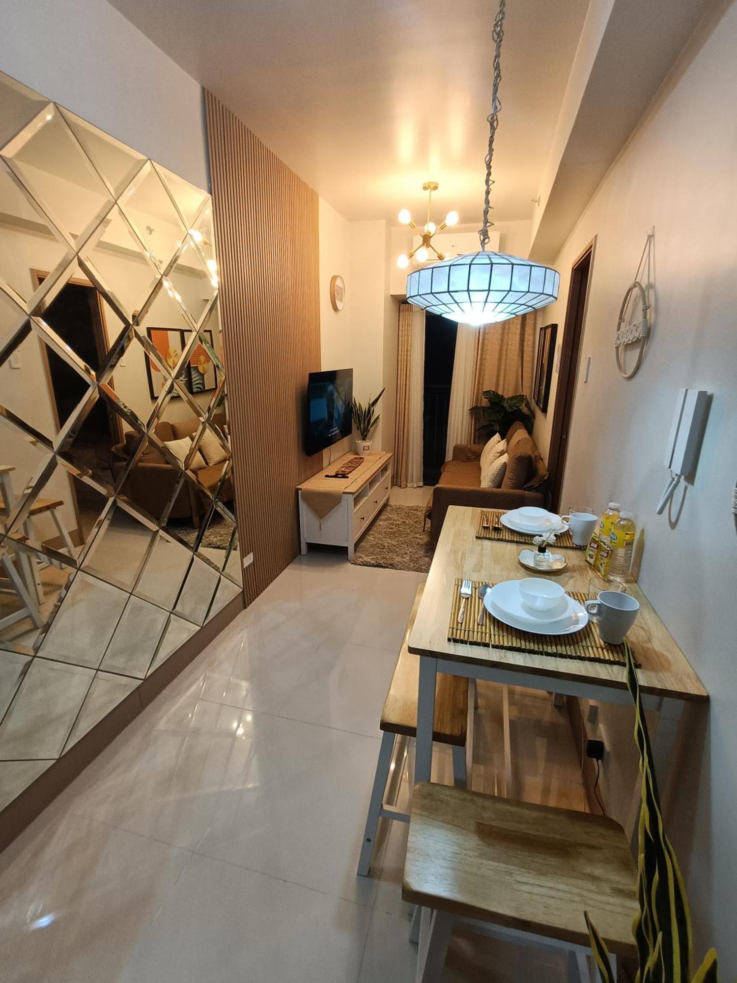 Clmn Staycation Metro Manila Capsule hotel *