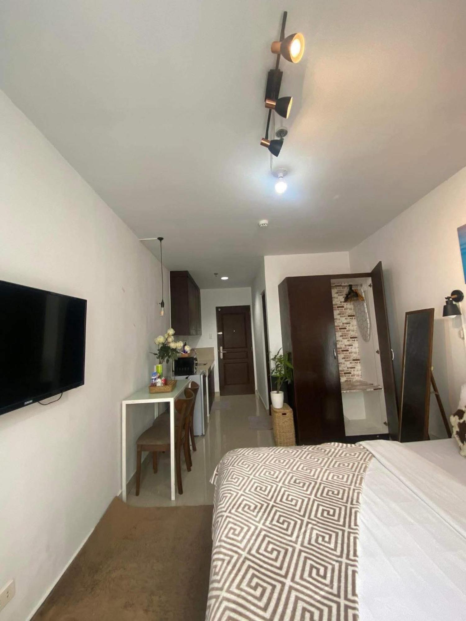Apartment Ohana Buenbyahe Affordable Staycation At F Residences Near At Mrt Shaw Megamall And Starmall *