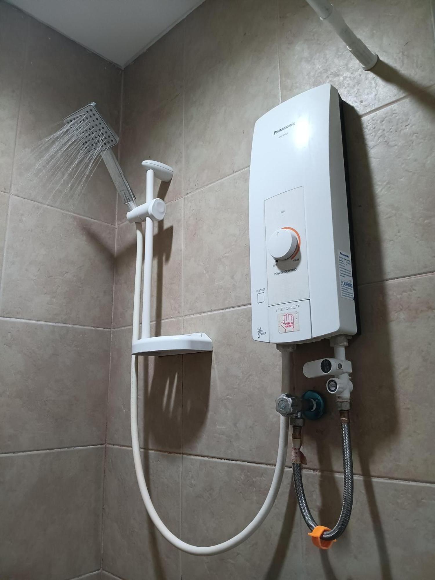 Tres Palmas 2br Unit Taguig Self-check-in & Wi-fi *