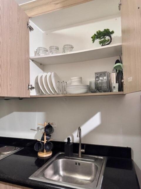 Wander & Chill Staycation Apartment