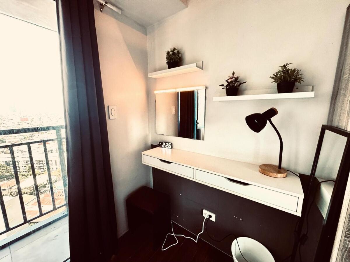 Apartment Air Residences Luxury With Balcony Netflix Wifi *