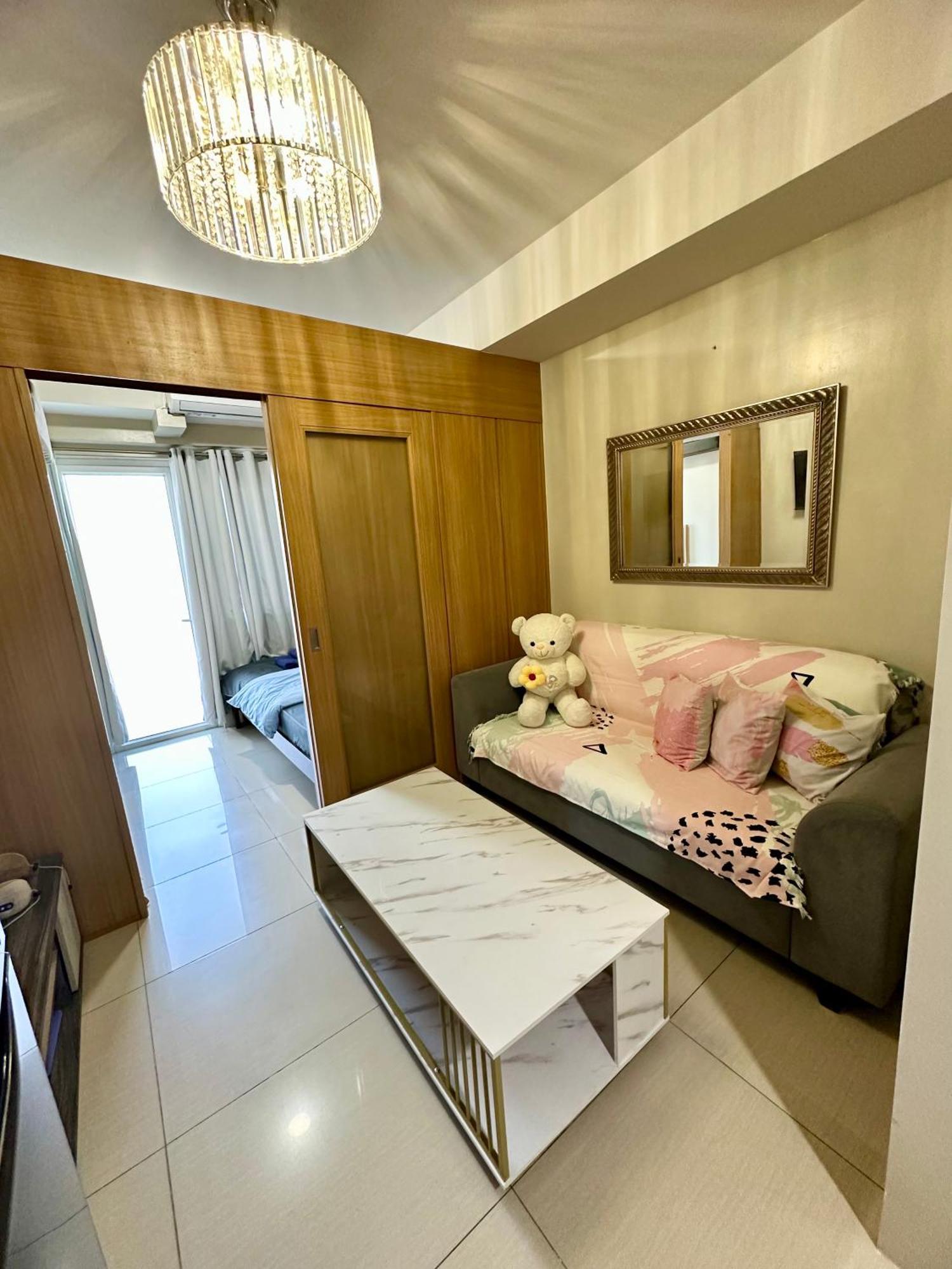 Kathys Crib 11th Flr Aparthotel