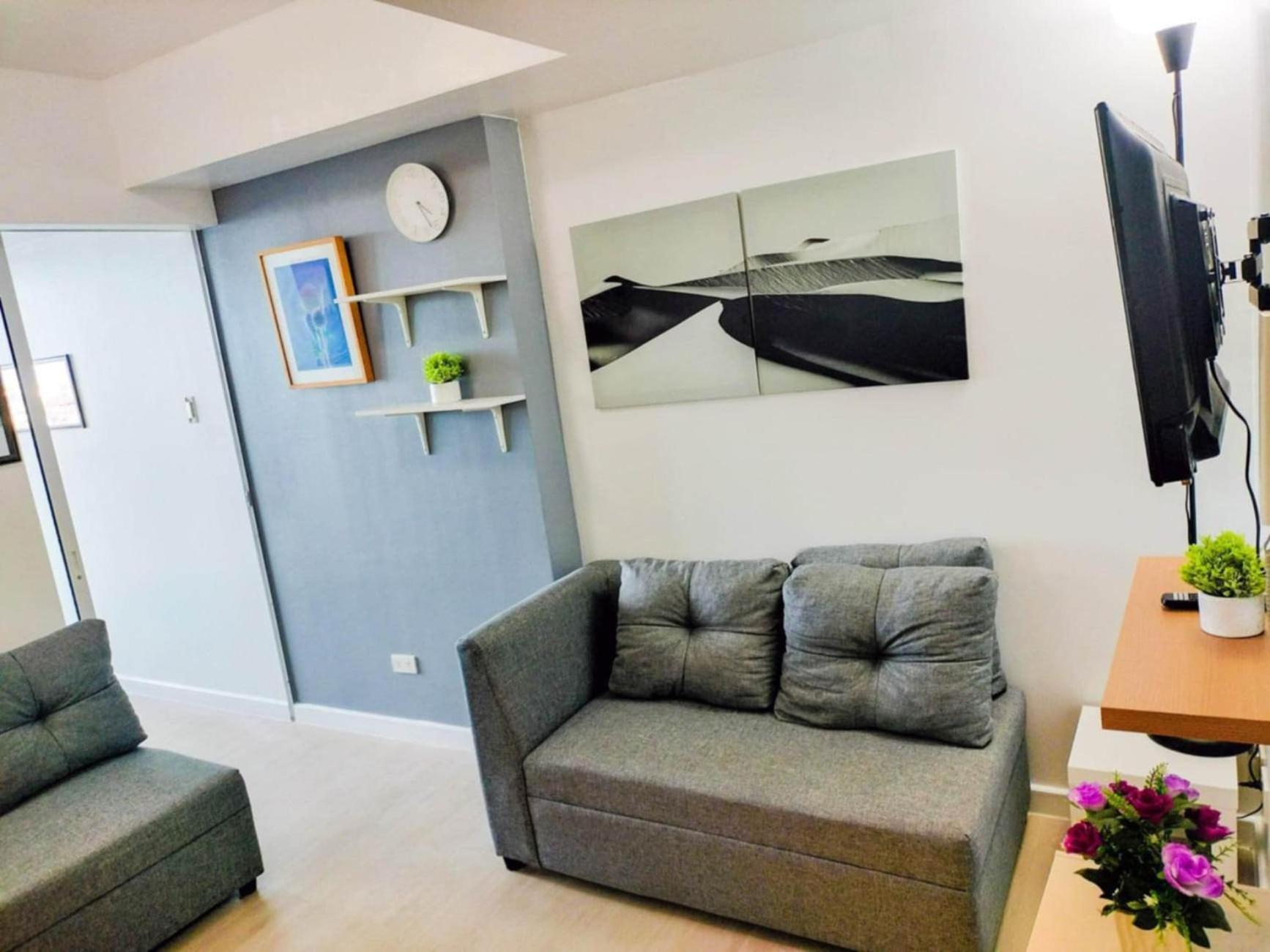 Azure Place By Arlene Apartment *