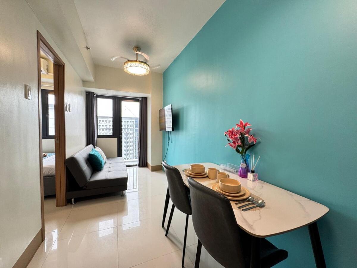 Shore 3 Residences 1659 Infront Of Sm Moa Apartment