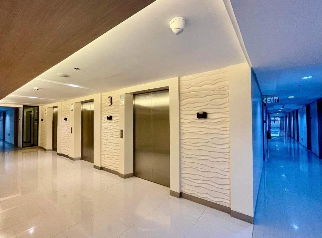 Near Manila Airport And Moa Aparthotel
