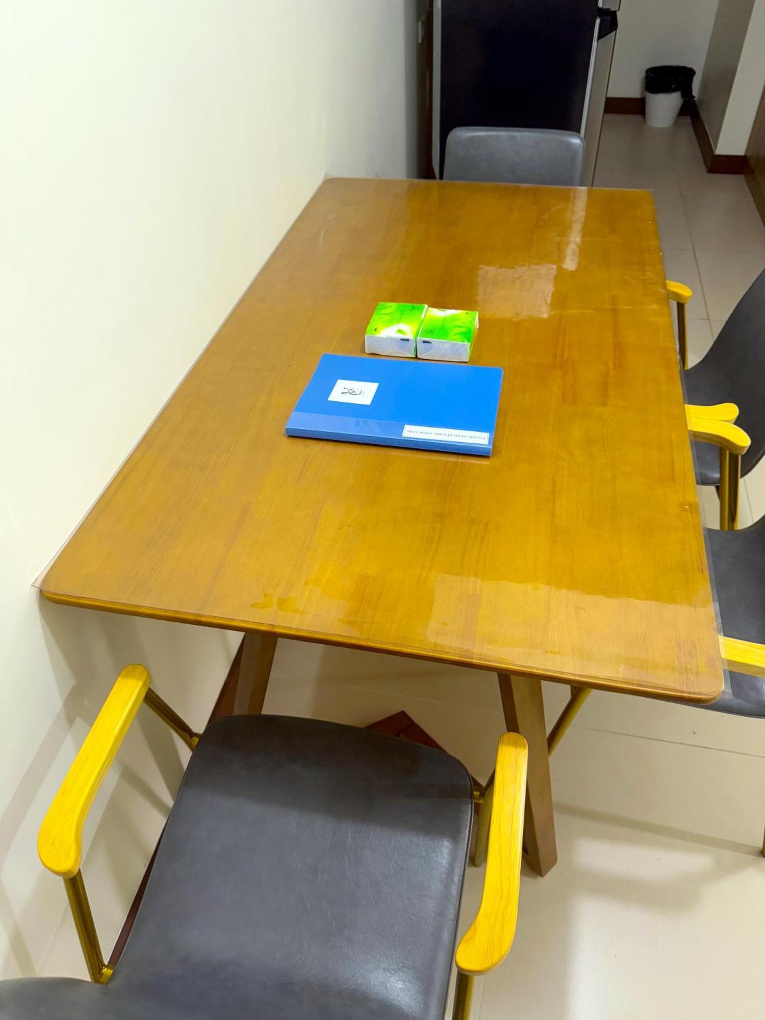 Aparthotel Vincondotel Near Bgc 2br Fairlane 2409 *
