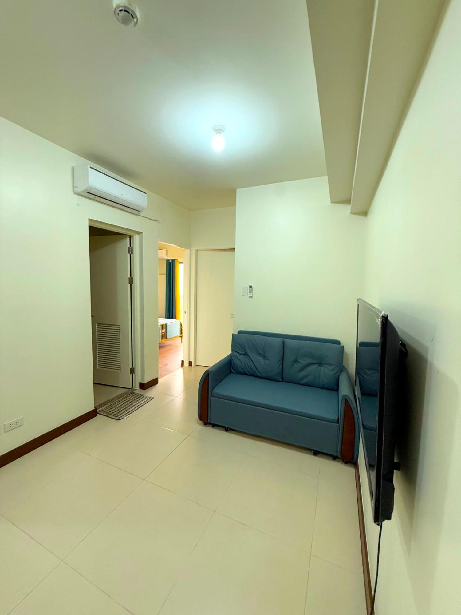 Vincondotel Near Bgc 2br Fairlane 2409 Manila