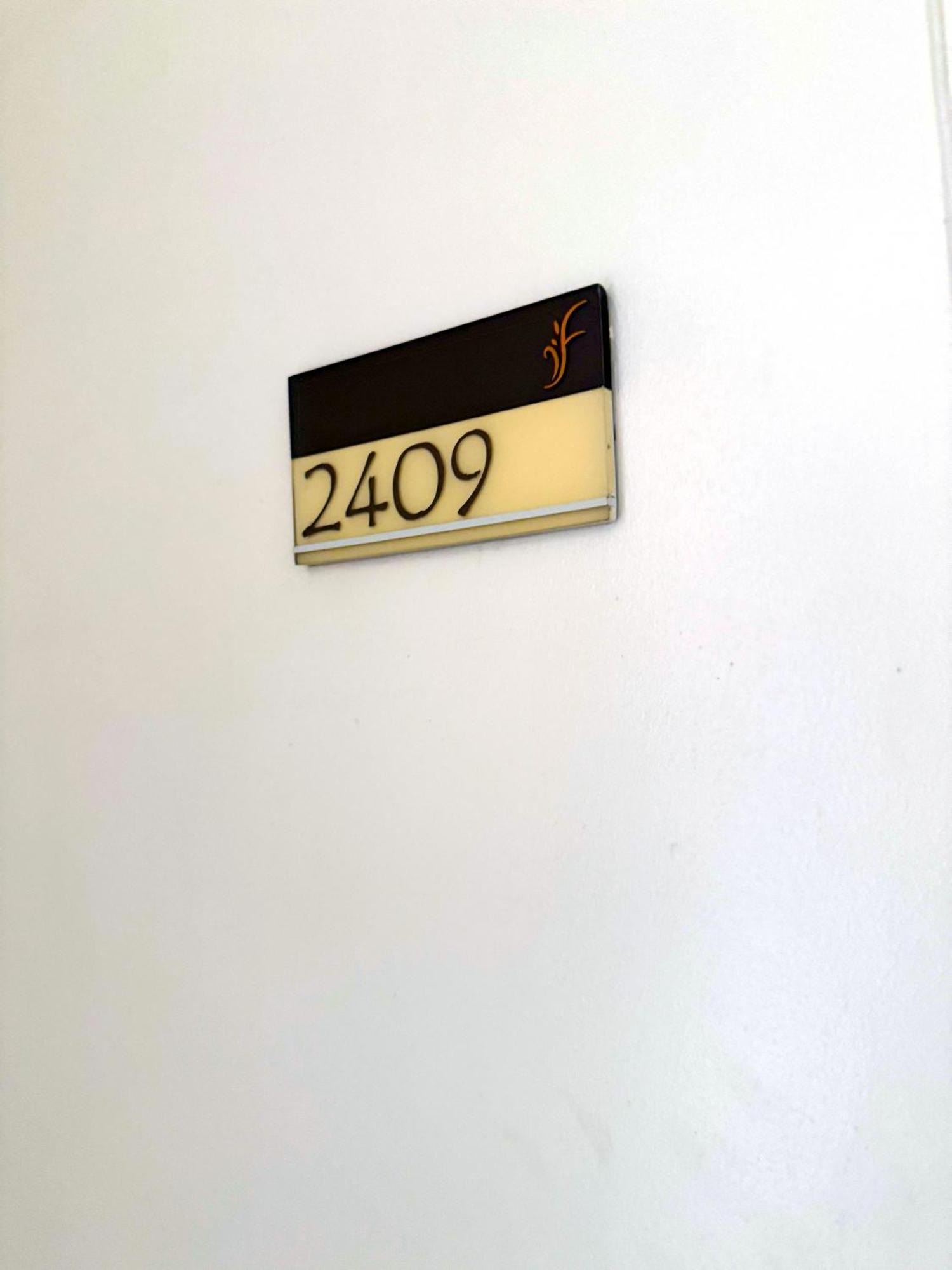 Vincondotel Near Bgc 2br Fairlane 2409 * Manila