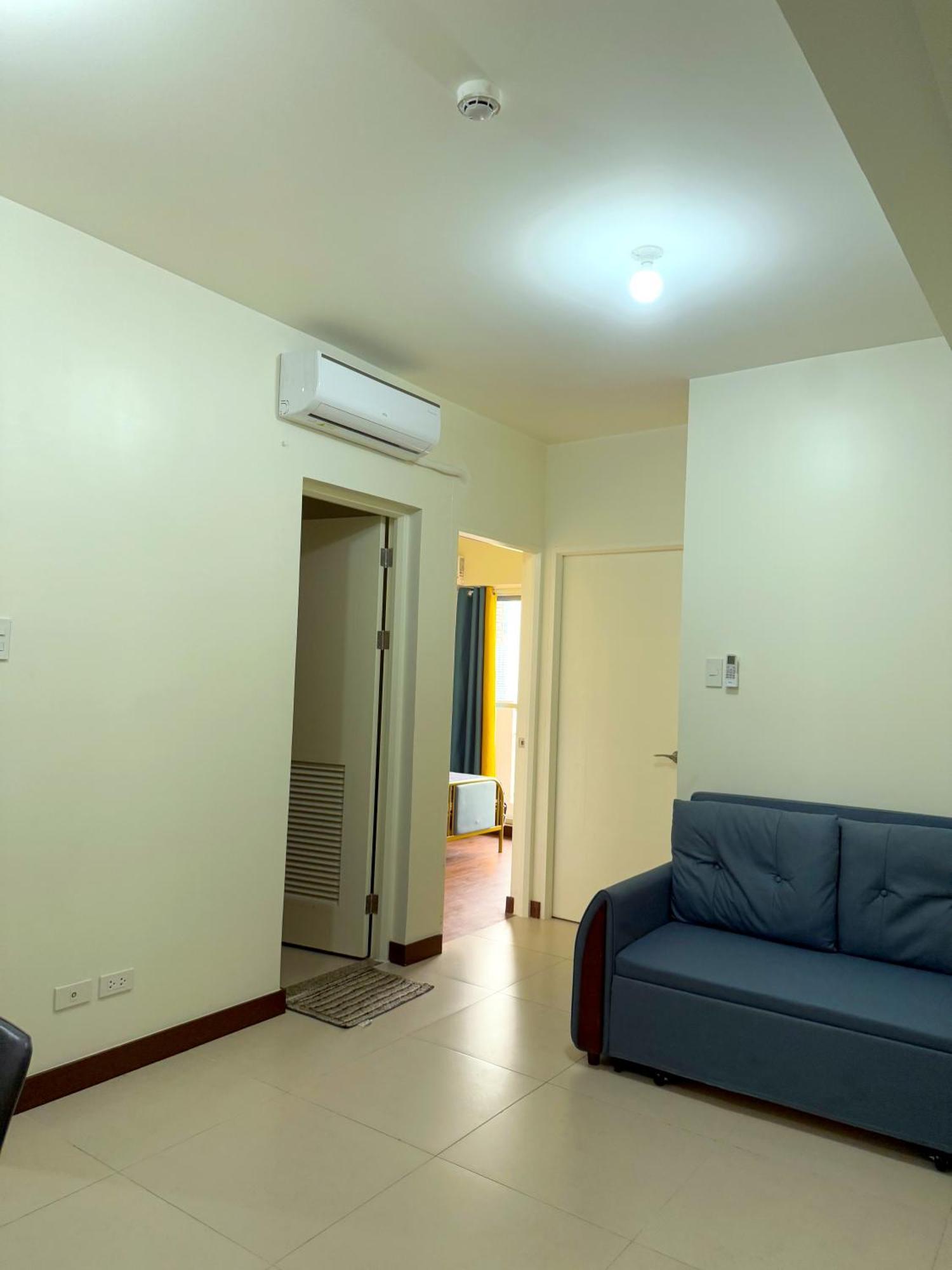 Vincondotel Near Bgc 2br Fairlane 2409 *