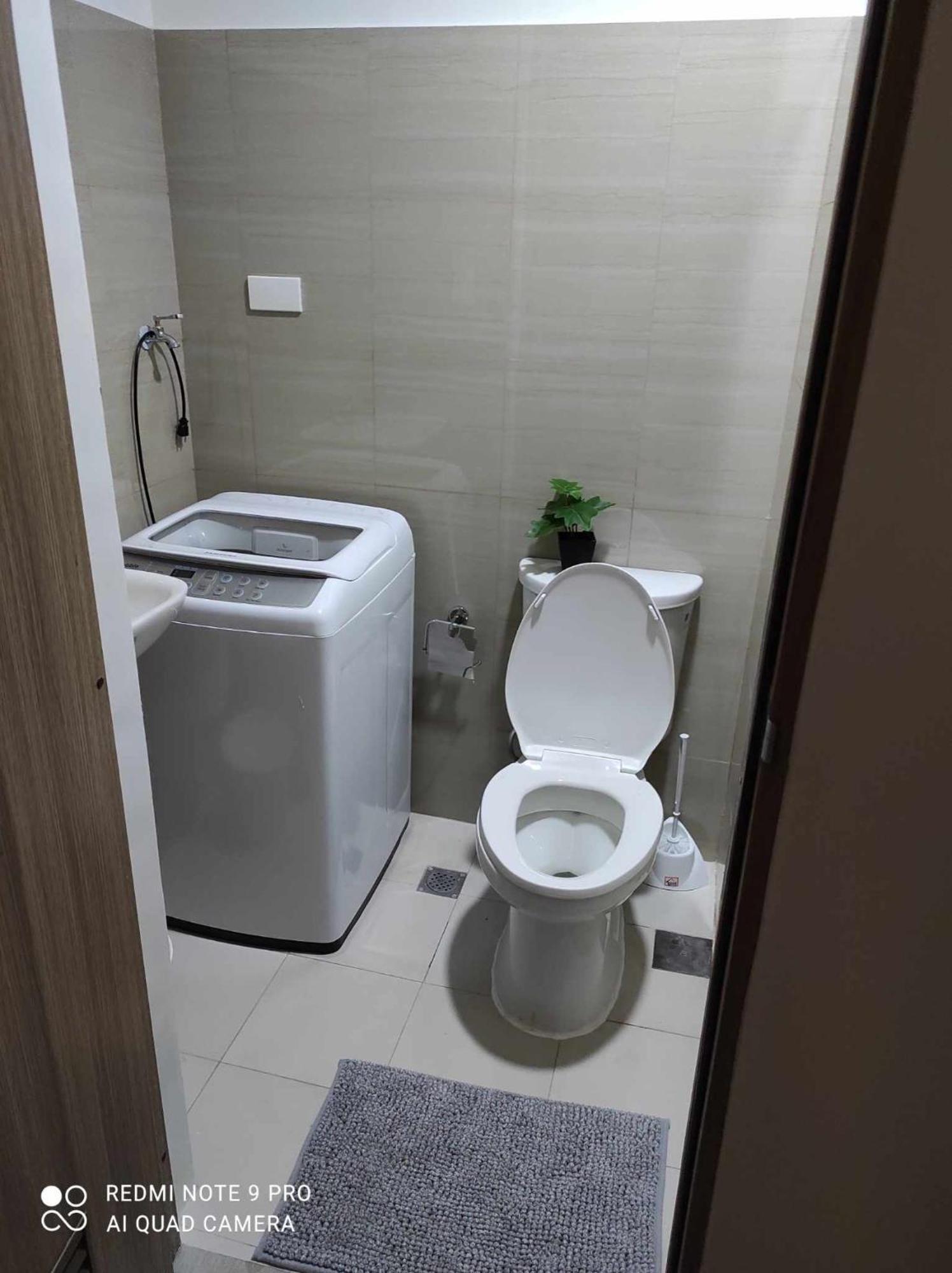Star - Shore 2 Residences Apartment Manila