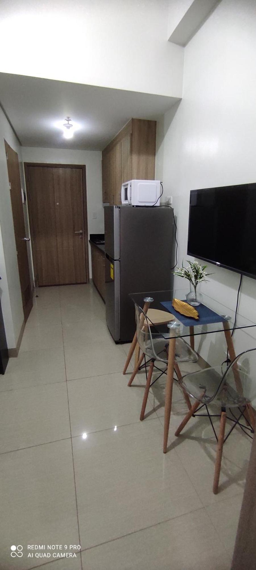 Star - Shore 2 Residences Apartment