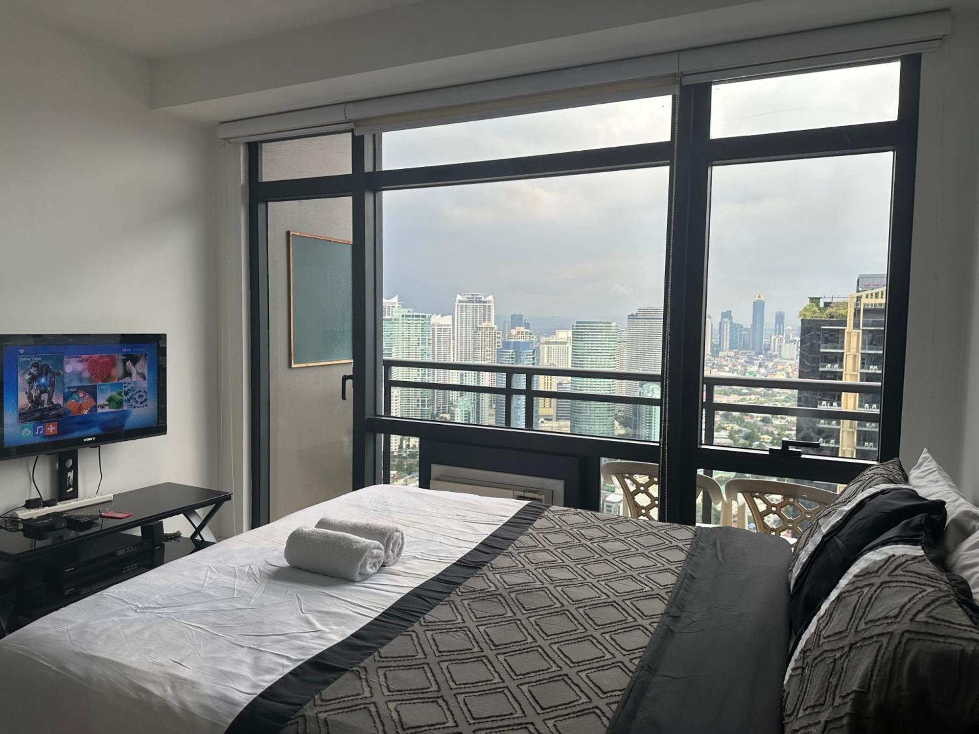 Bright In Gramercy Residences *