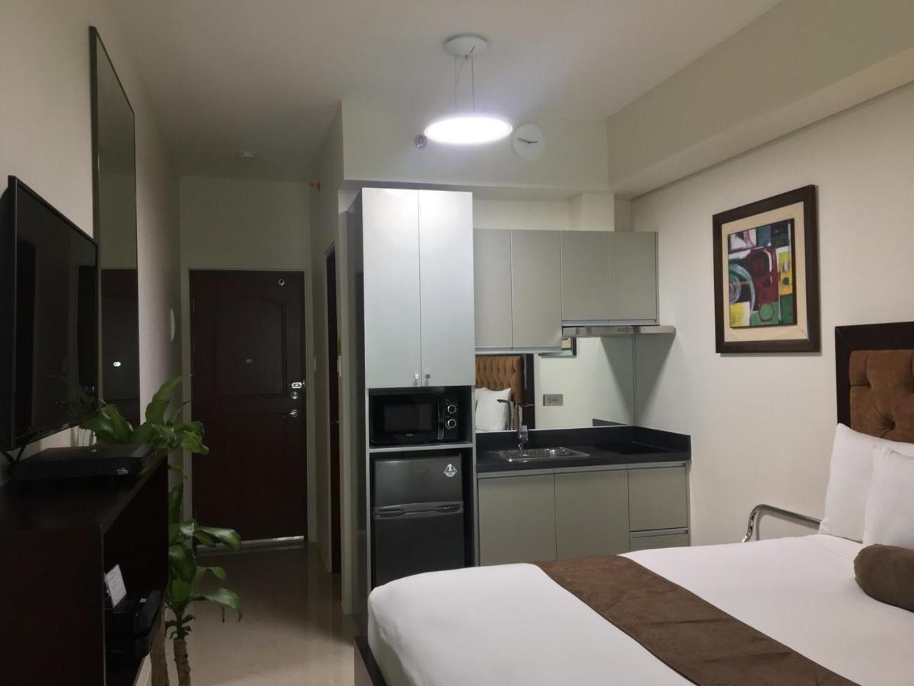 Apartment Unit At The Beacon Makati Near Greenbelt *
