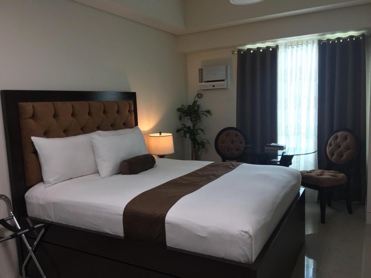 Unit At The Beacon Makati Near Greenbelt Manila
