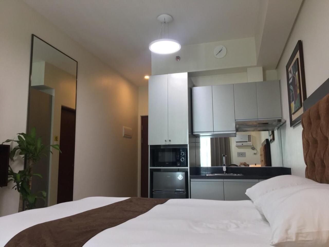 Unit At The Beacon Makati Near Greenbelt Apartment