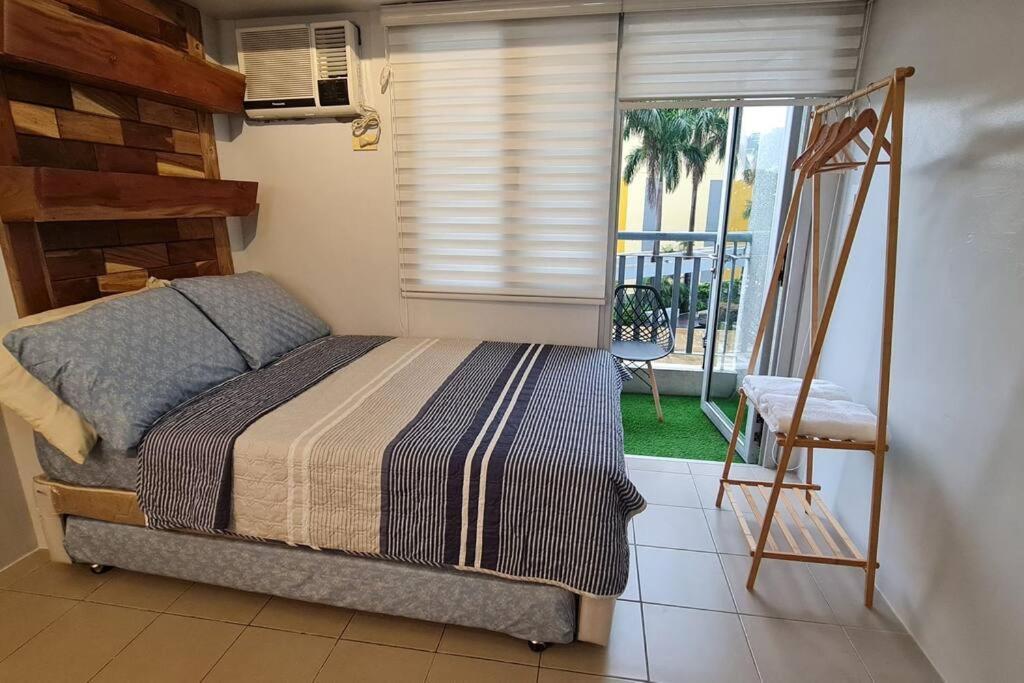 Apartment Affordable In Makati W/ Wi-fi, Netflix, Pool