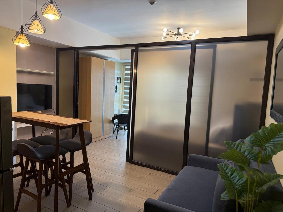 Deluxe In Venice Mall Apartment *