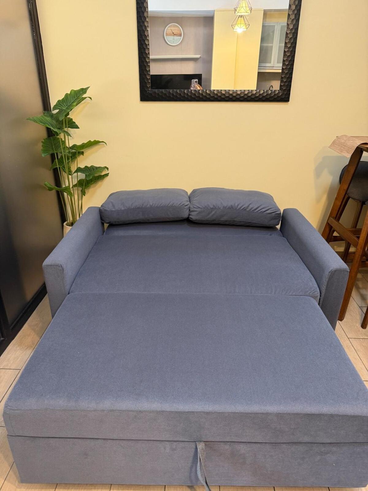 Deluxe In Venice Mall Apartment