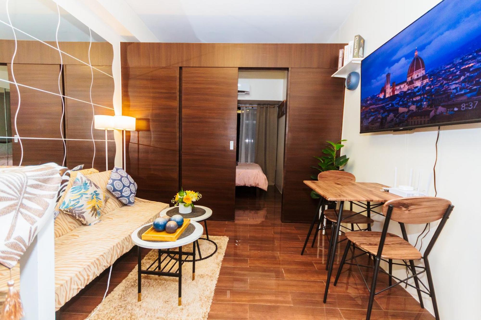 Witty Weekend Retreat Quirk Cozy
