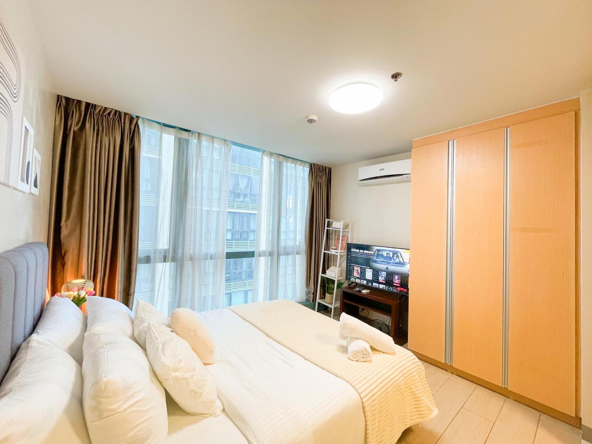 Casa de férias Luxury Bgc Condo, Steps To Uptown Mall #oursw31i Manila