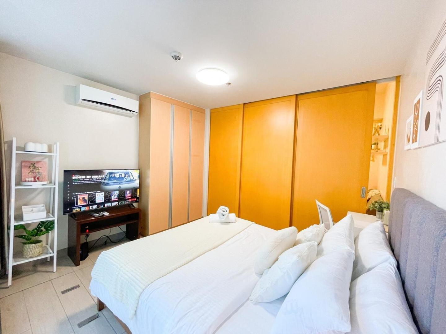 Casa de férias Luxury Bgc Condo, Steps To Uptown Mall #oursw31i