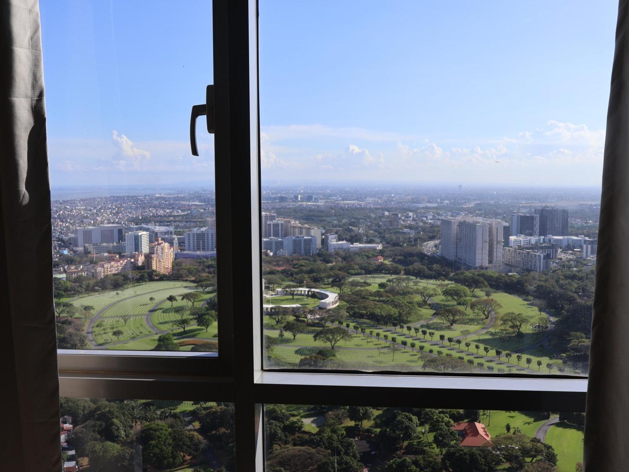 Apartment Simple&convience 1br In Bgc Near Hight Street Sm Aura Manila