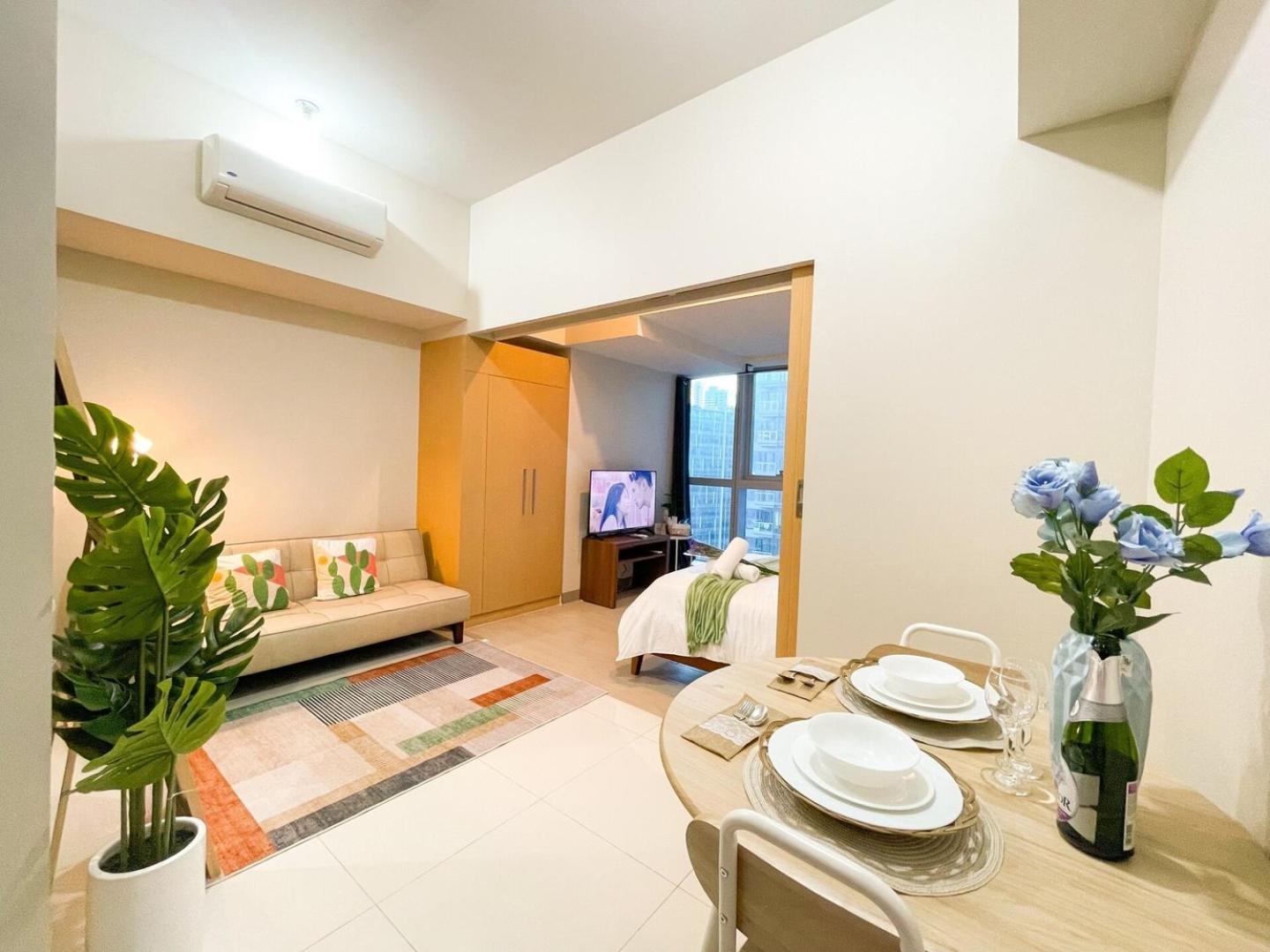 Premium Bgc 1br Near Grand Hyatt #upt119h * Manila