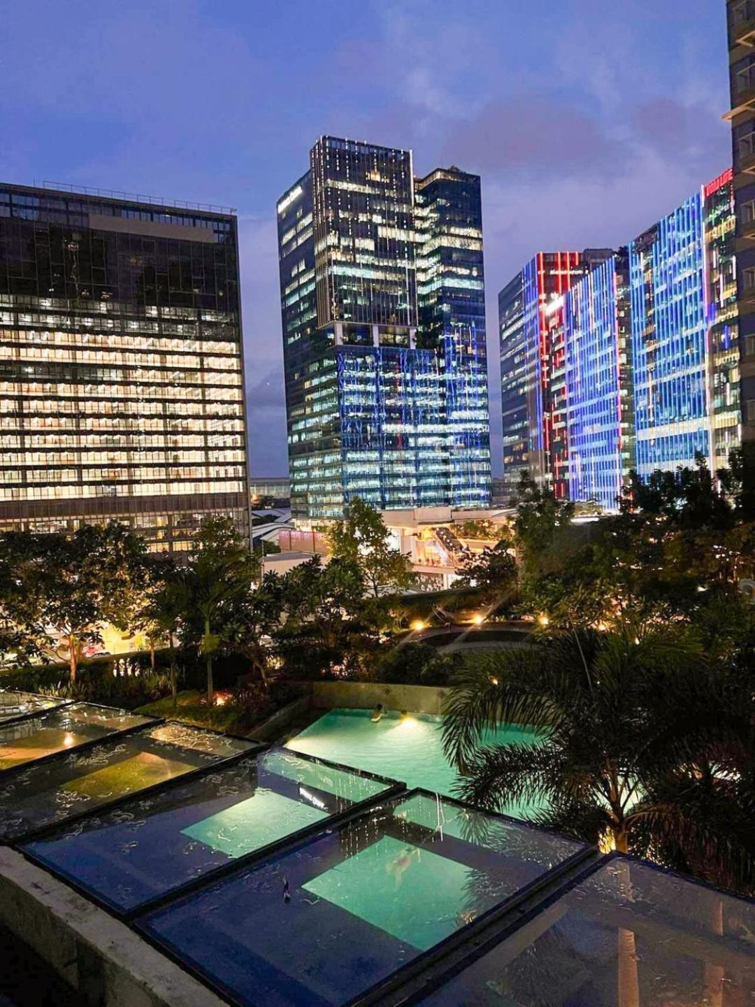 Holiday home Prime Bgc 1br Near Mitsukoshi Mall #upt16m