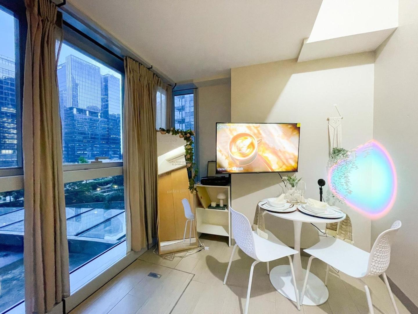 Prime Bgc 1br Near Mitsukoshi Mall #upt16m * Manila