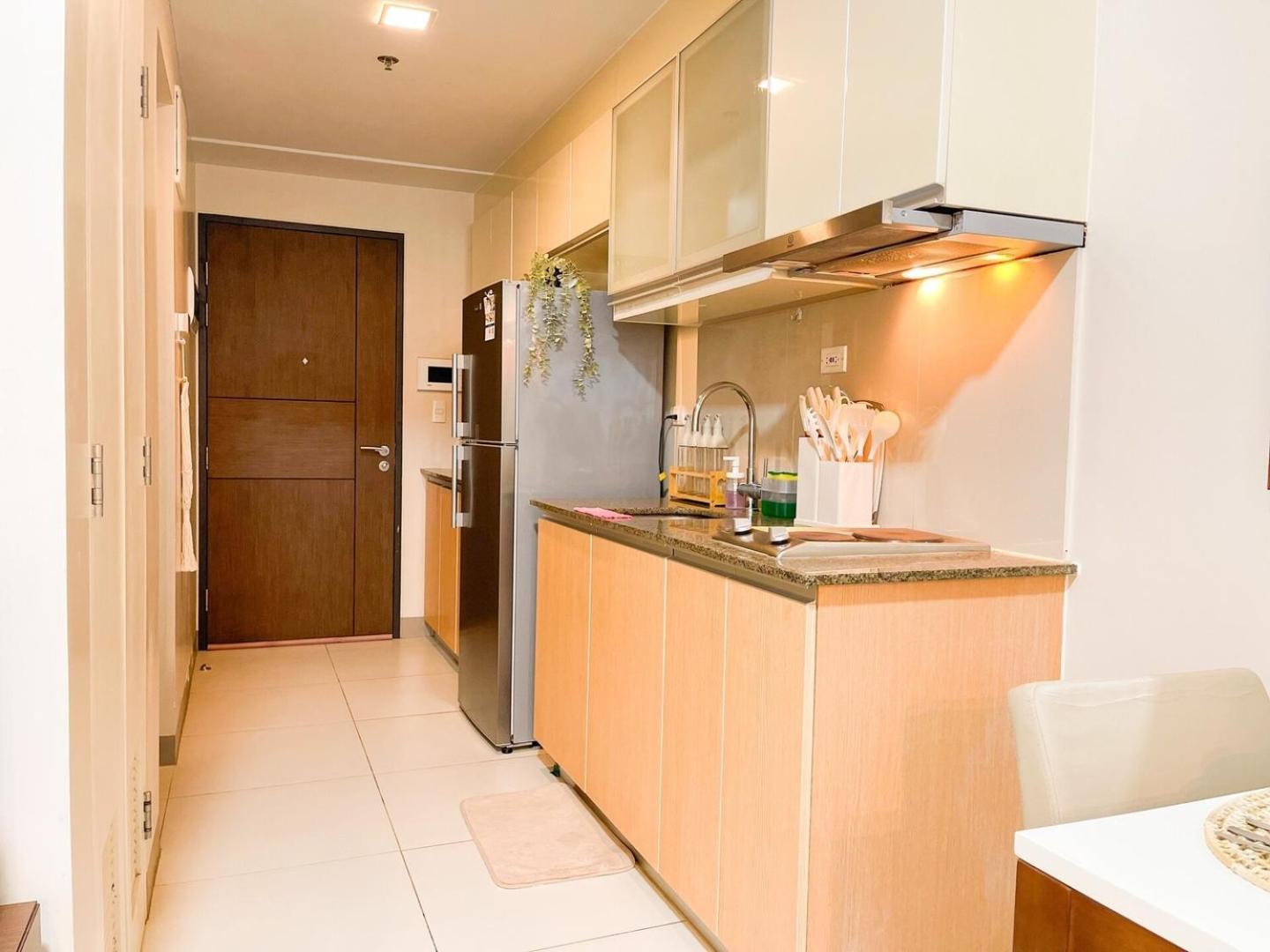 Holiday home Luxury Bgc Across Uptown Mall #ournw19a Manila