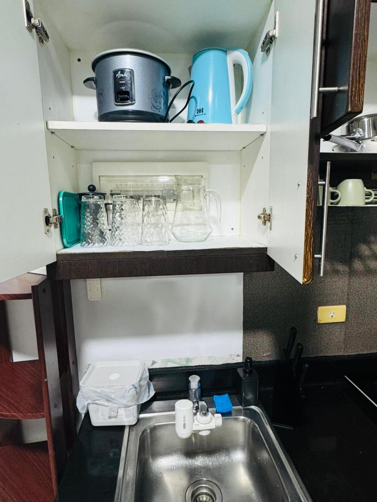 Stamford Residences Fully-furnished Apartment *