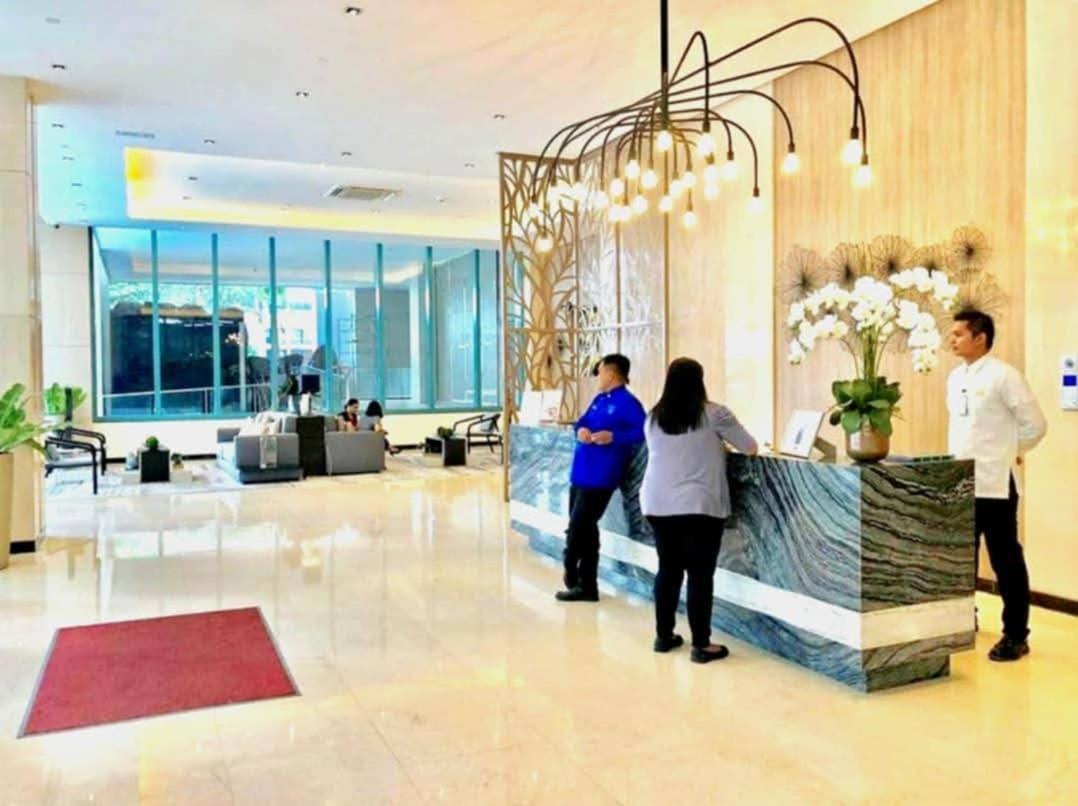 Cozy Cradle Bgc Aparthotel