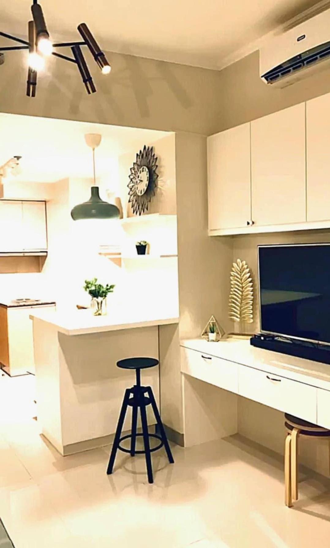 Cozy Cradle Bgc * Manila