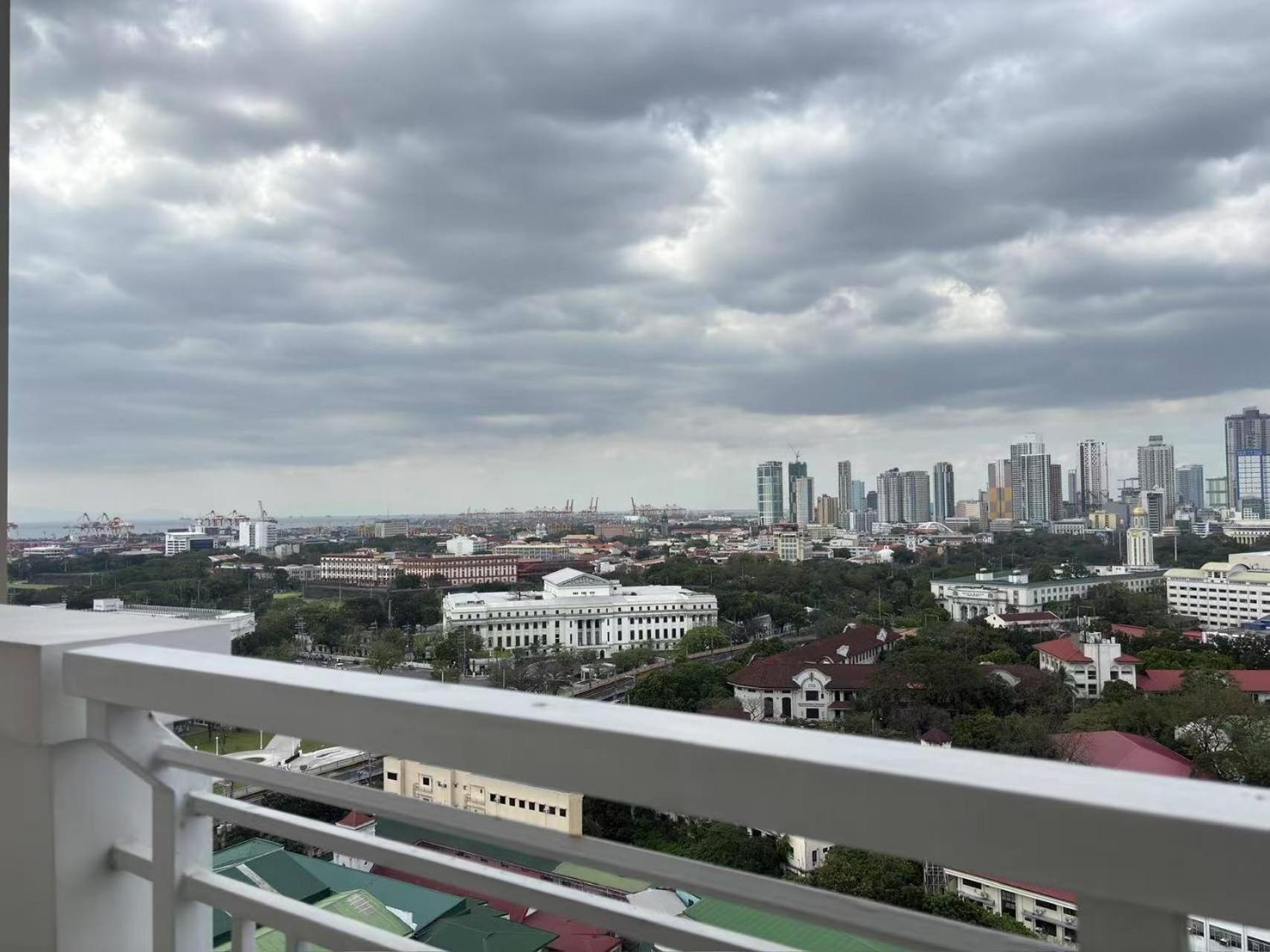 Bless View At 16th Hotel