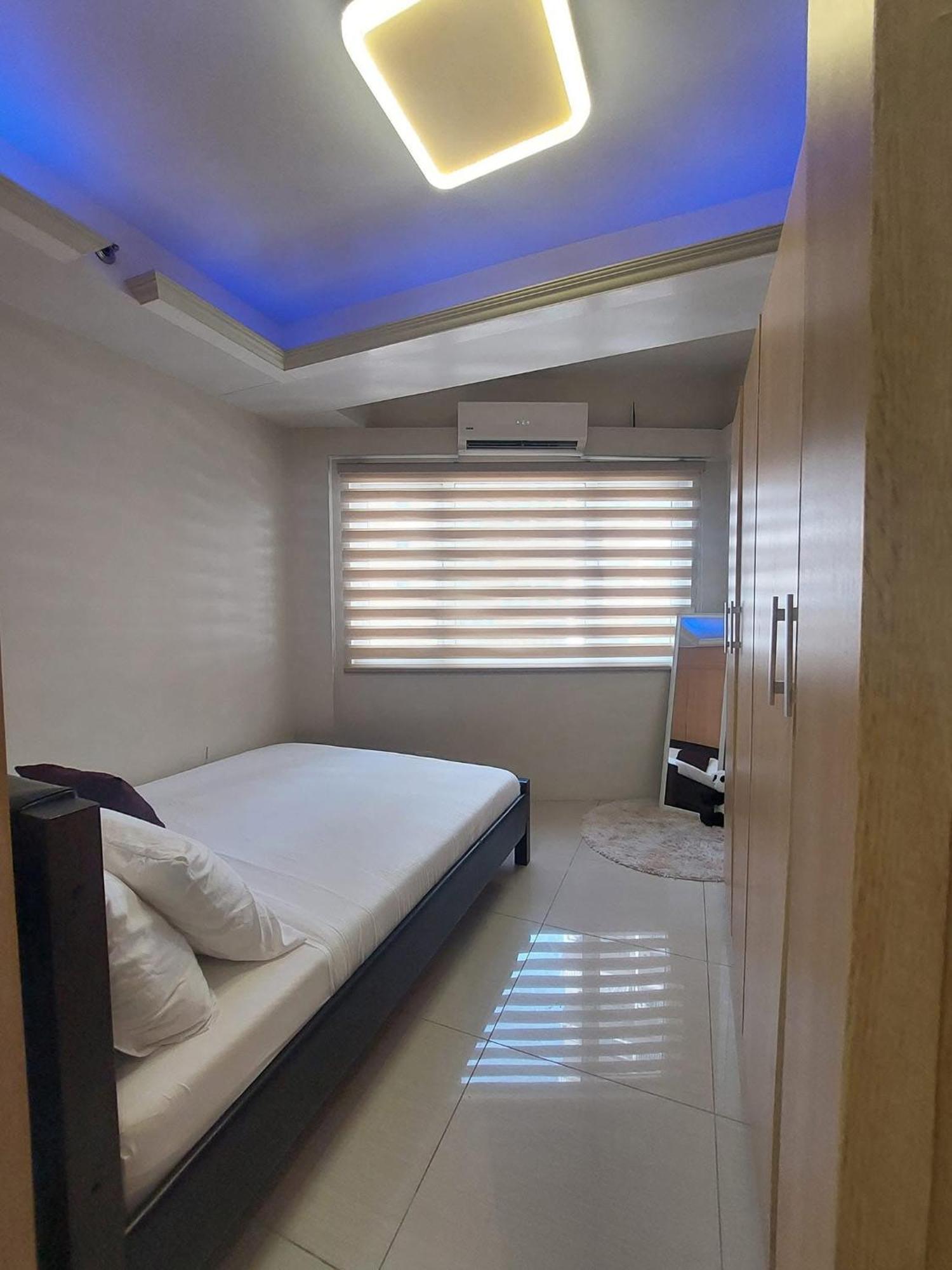 Shell Res Nr Moa 2br Free Parking Apartment Manila