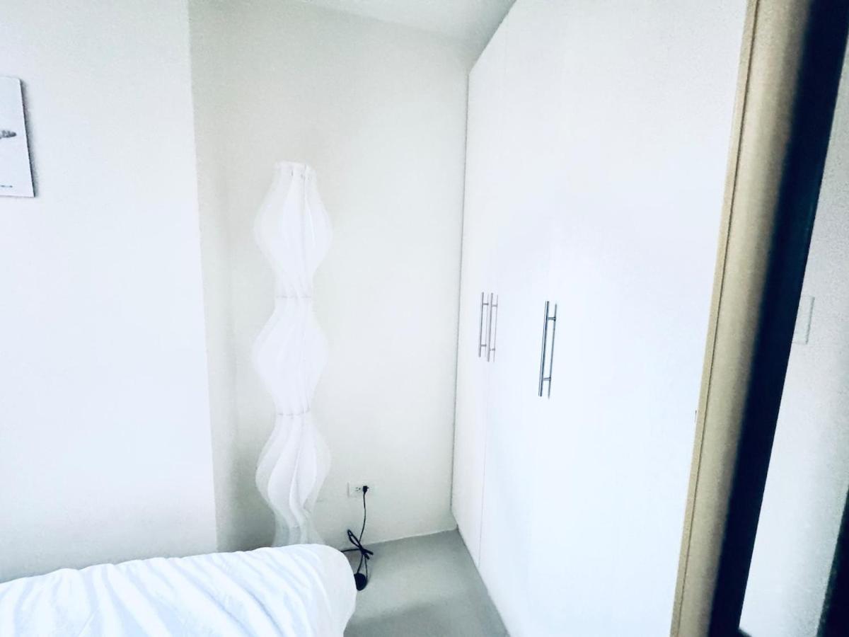 Apartment Exquisite 2 Bedroom Manila