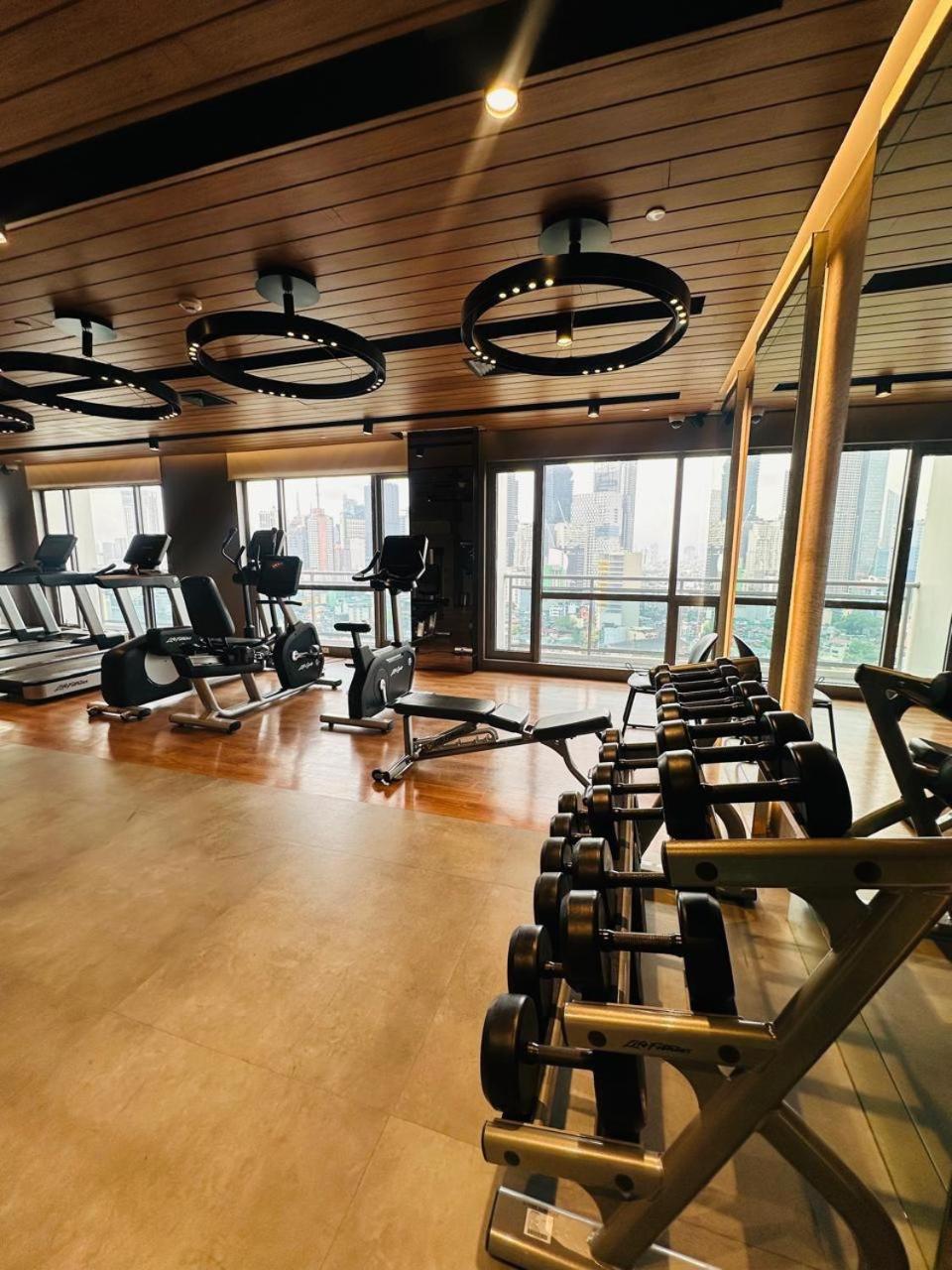Hotel Residences At Acqua Madr Excellence Manila