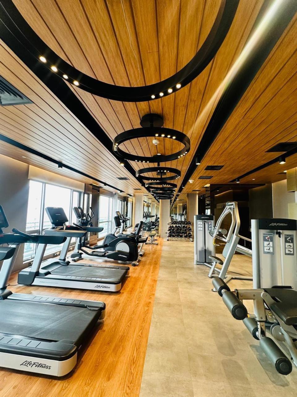 Residences At Acqua Madr Excellence Hotel Manila