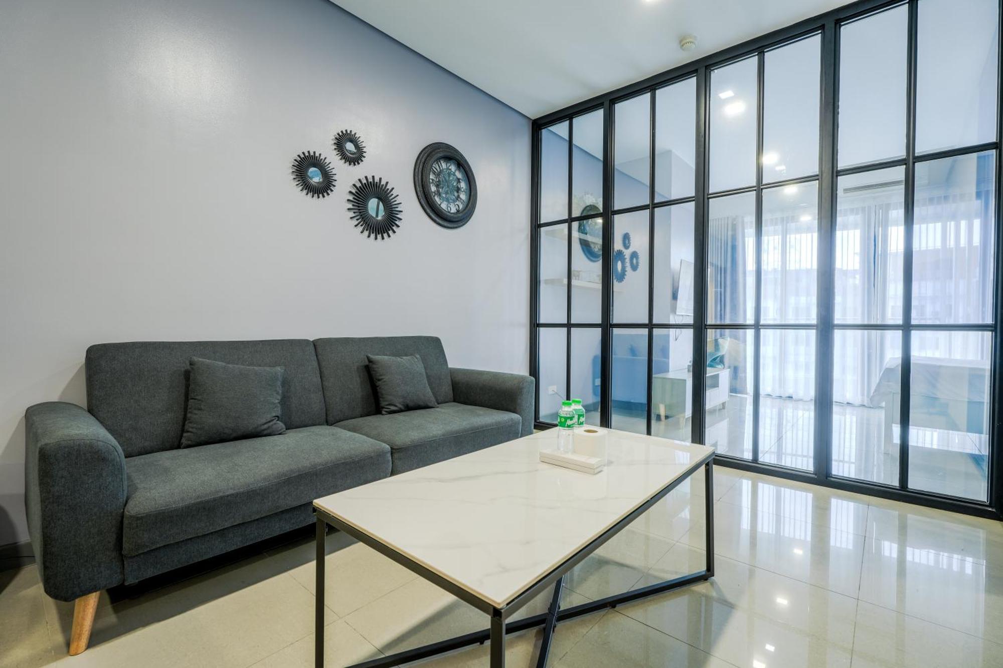 Sapphire Seaview Park Near Okada, Solaire, Moa, Naia Airport Aparthotel Manila