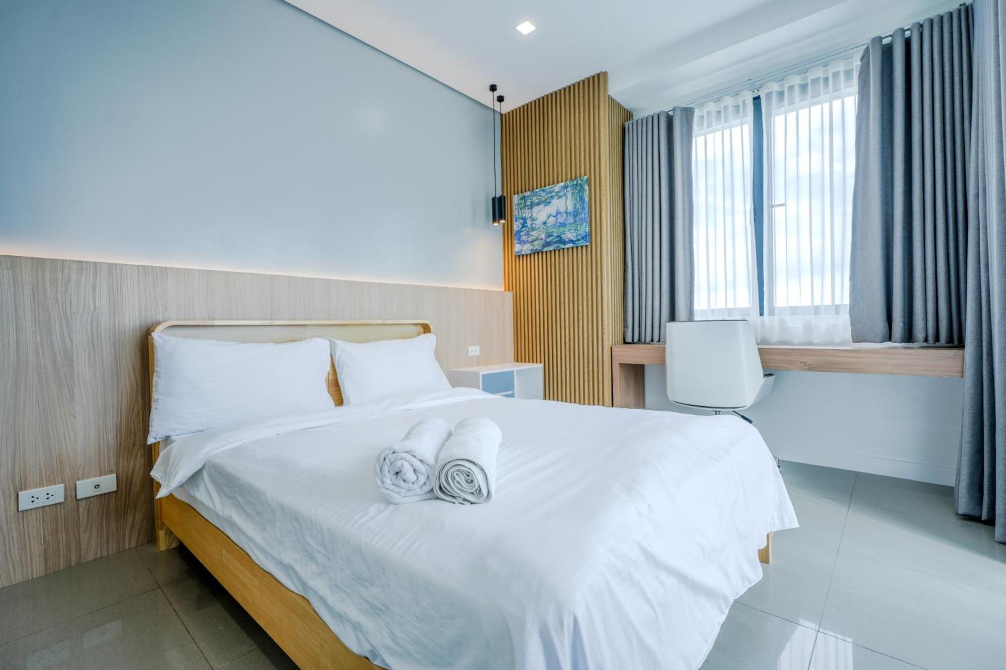 Sapphire Seaview Park Near Okada, Solaire, Moa, Naia Airport Aparthotel Manila