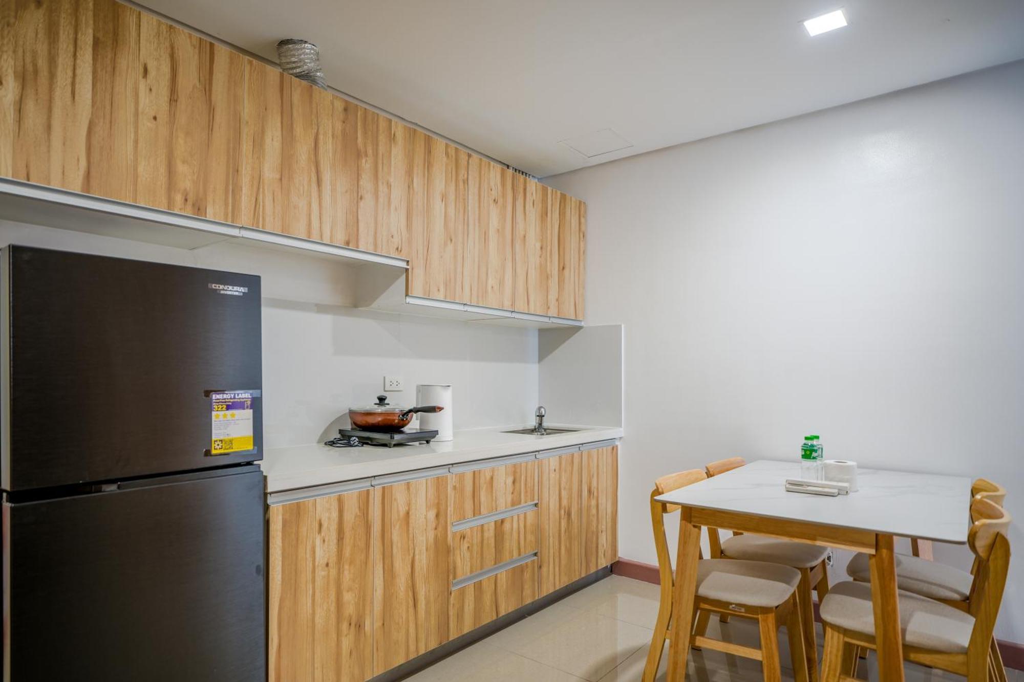 Aparthotel Sapphire Seaview Park Near Okada, Solaire, Moa, Naia Airport *