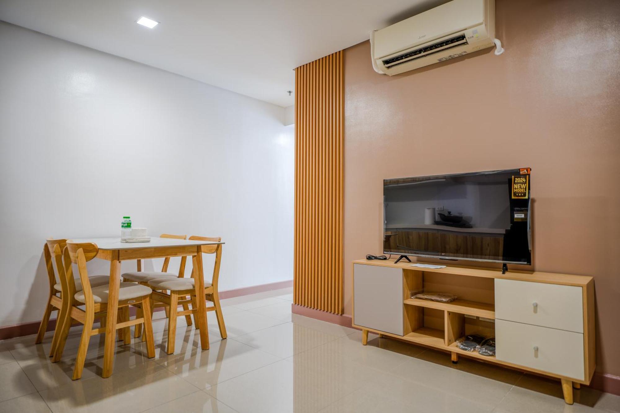 Sapphire Seaview Park Near Okada, Solaire, Moa, Naia Airport Aparthotel Manila