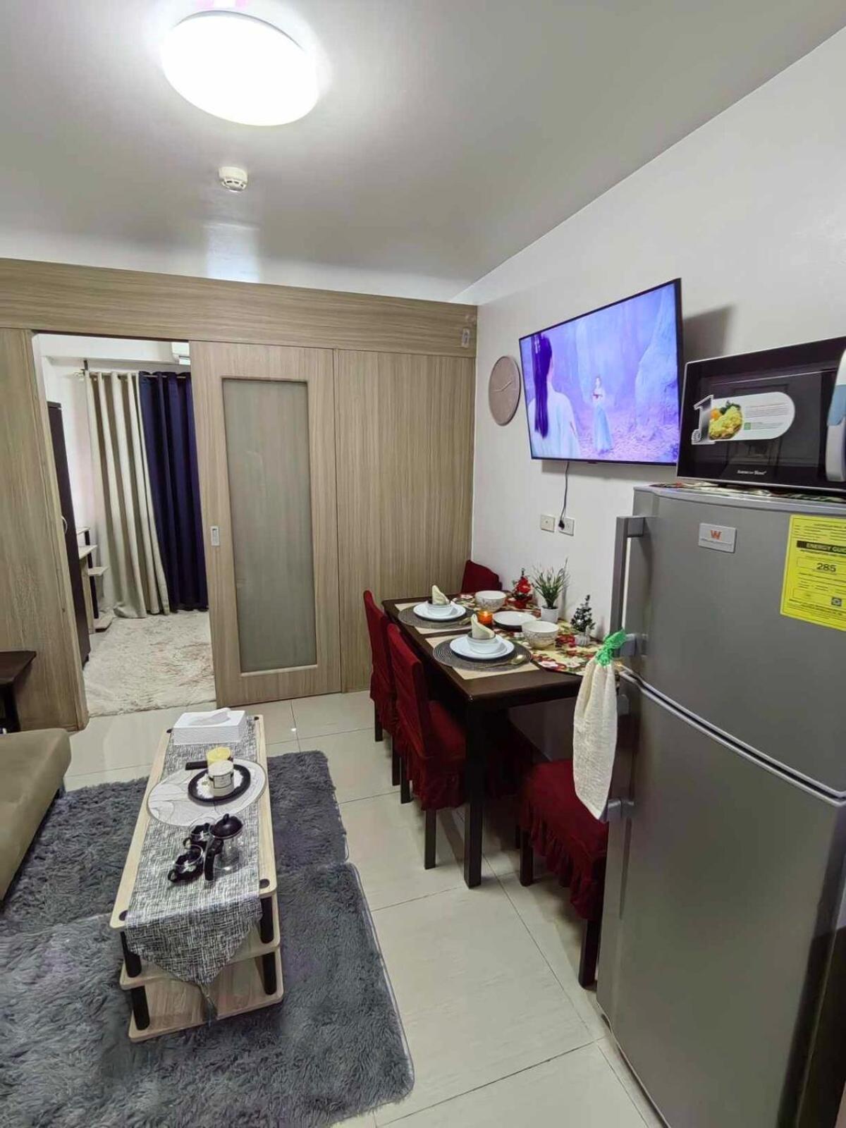 Apartment Mall Of Asia's Staycation