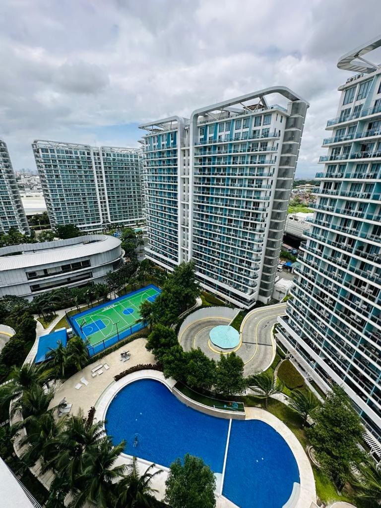 Azure Staycation By Marco 5* Manila