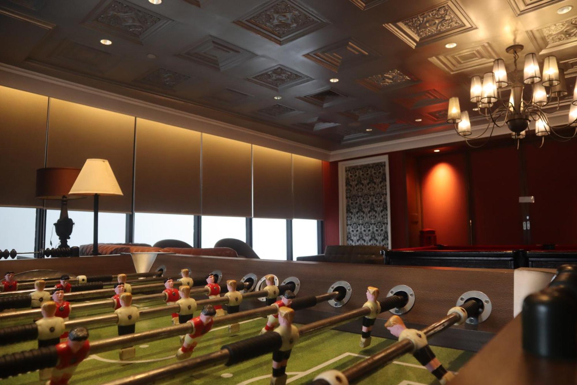With Free Amenities Access At Poblacion Makati Aparthotel *
