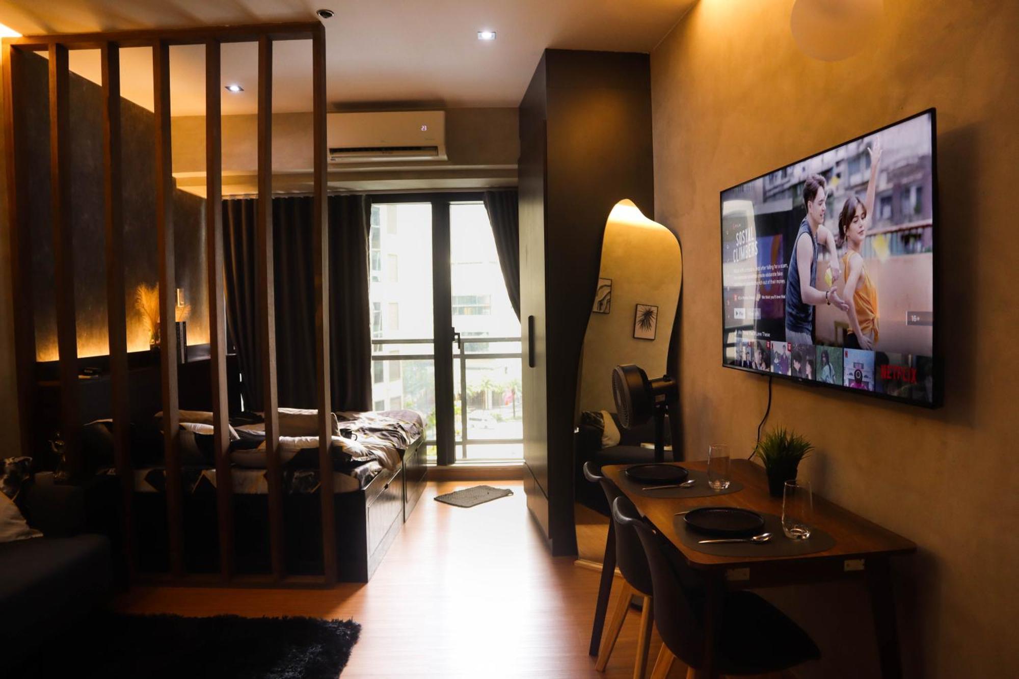 Aparthotel With Free Amenities Access At Poblacion Makati *