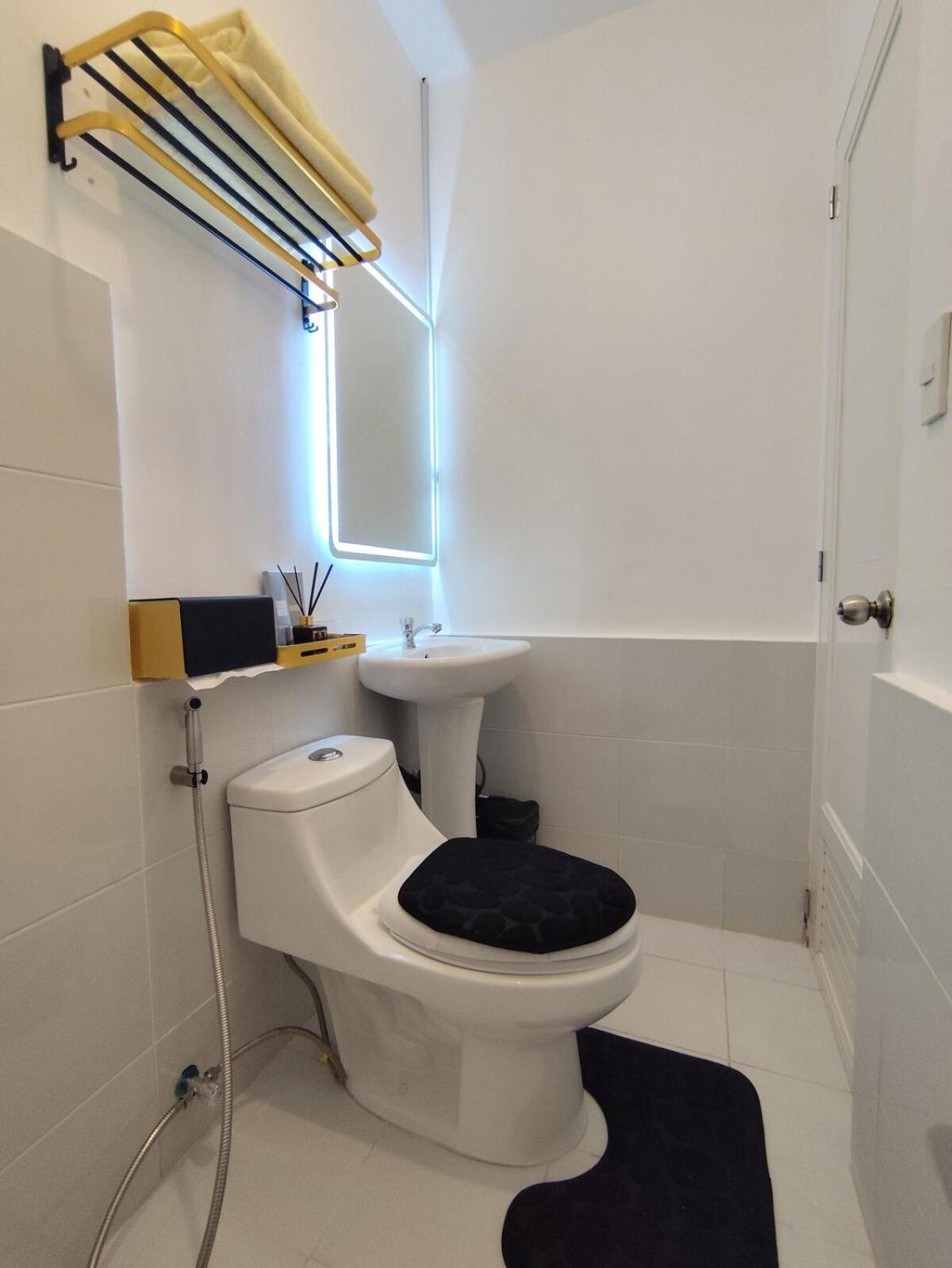 Flat In Tomas Morato Apartment